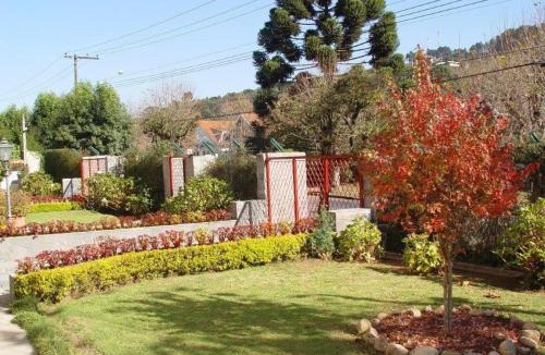 Vila Iara Apartment | Apto Aconchegante com Lareira e Varanda perto do Centrinho de Capivari
