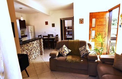 Estufa I Apartment | Apto bem equipado, com 2 quartos acomoda até 6 pessoas confortavelmente