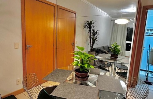 Fundinho Apartment | Apto Centro, 2Q, Ar, Wi-Fi, 2 Vagas de Garagem