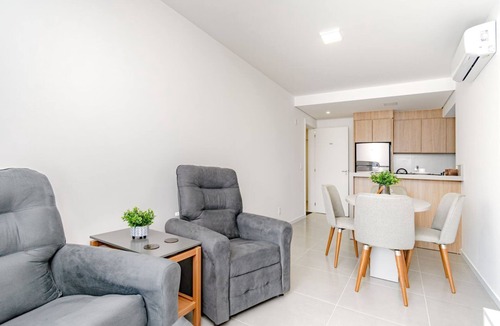 Fortaleza Alta Apartment | Apto Climatizado com Garagem Perto do Aeroporto
