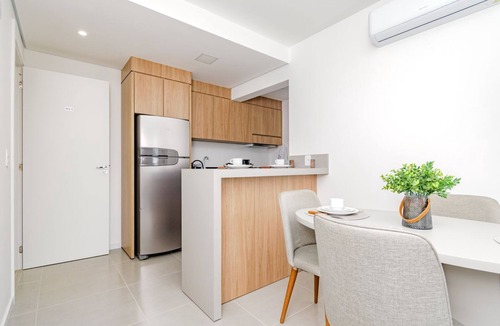 Fortaleza Alta Apartment | Apto Climatizado com Garagem Perto do Aeroporto