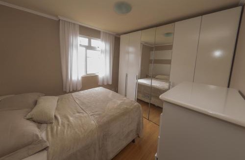 Fazendinha Apartment | Apto com churrasqueira, WiFi e otima localizacao