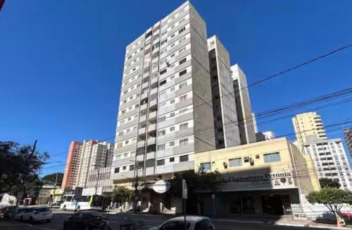 Central Sector Apartment | Apto com garagem e ar