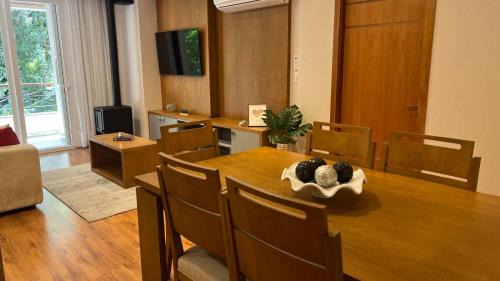 Vila Suica Apartment | Apto com Lareira, Churrasqueira e Sacada no centro de Gramado - a 5 min da Rua Coberta
