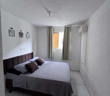 Gramame Apartment | Apto Completo 2 Quartos, Piscina, Garagem e Ar-condicionado - Até 5 Pessoas