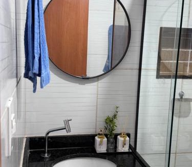 Gramame Apartment | Apto Completo 2 Quartos, Piscina, Garagem e Ar-condicionado - Até 5 Pessoas