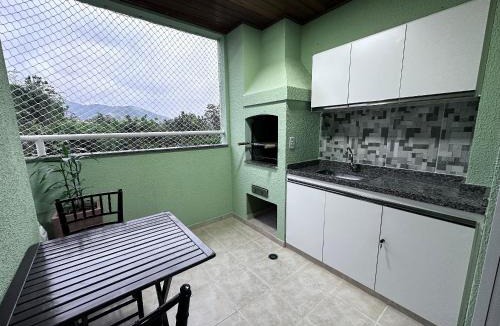 Barra da Lagoa Apartment | Apto Completo no Itaguá Proximo ao Aquário