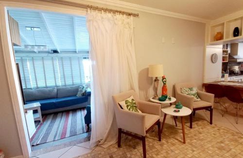 Ponta das Canas Apartment | Apto de cobertura a 100m da praia da Cachoeira para 8 pessoas