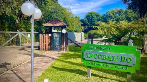 Floresta Apartment | Apto duplex em Gramado com churrasqueira