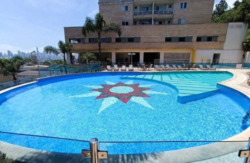 Tabuleiro Apartment | Apto em Camboriú com Piscina e ar Condicionado