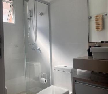 Governador Celso Ramos Apartment | Apto familiar, 150mts do mar, completo e aconchegante em Palmas