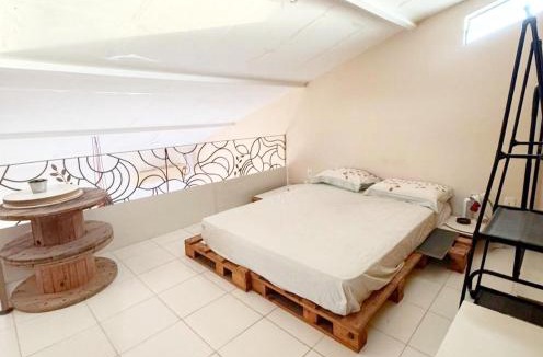 Pouso Alegre Buraquinho Bed & Breakfast | Apto INTEIRO em Vilas do Atlântico, a 50m da praia