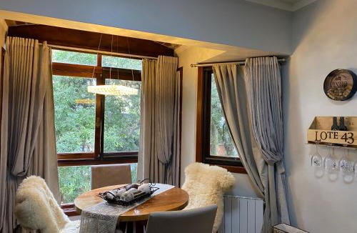 Bairro Lago Negro Apartment | Apto lindo e aconchegante em Gramado