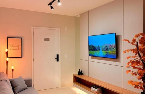 Santa Monica Apartment | Apto Moderno Santa Mônica Próximo a UFU e Center Shopping