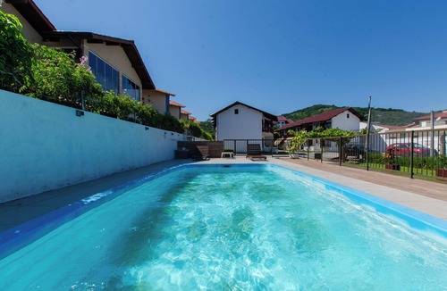 Ponta das Canas Apartment | Apto Pé na Areia em Condomínio com Piscina N1298