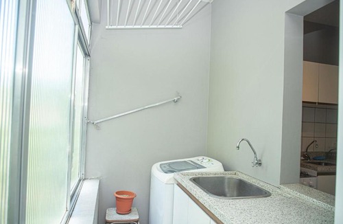 Menino Deus Apartment | Apto Próx. ao Shopping Praia de Belas RS BZ1097