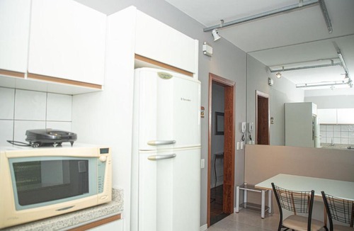 Menino Deus Apartment | Apto Próx. ao Shopping Praia de Belas RS BZ1097