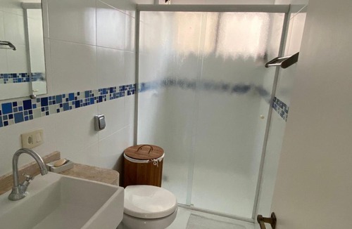 Caioba Apartment | Apto todo equipado em Caiobá há 50m do mar
