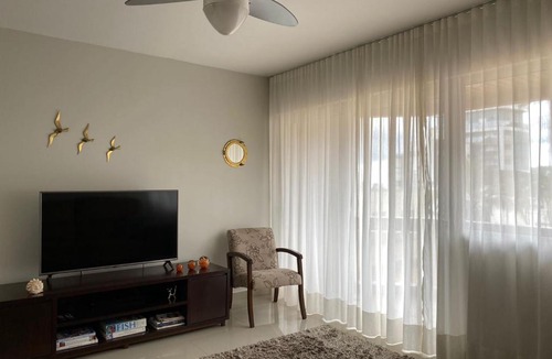 Caioba Apartment | Apto todo equipado em Caiobá há 50m do mar