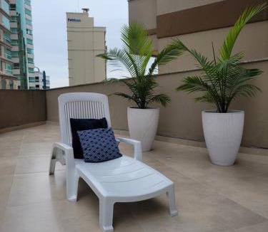 Andorinha Apartment | Apto vista mar com 3 quartos e churrasqueira, 4 min praia