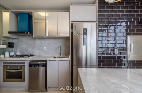 Itacolomi Apartment | Apts in Building w/Pool 120 m From the Beach - LTT