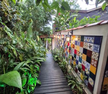 Vila do Abraao House | Aratinga Inn