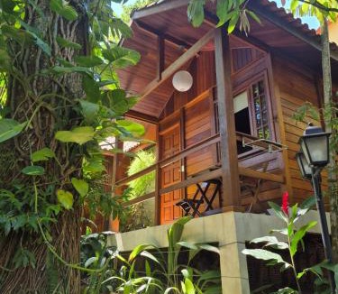 Vila do Abraao House | Aratinga Inn