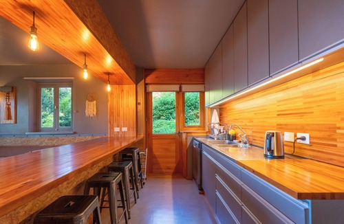 Nahuel Huapi House | Arrayanes house with coastline and beautiful views of Lake Nahuel Huapi