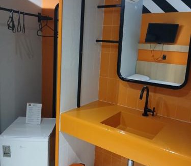 Republica Hostel | Artsy Vitoria Hostel