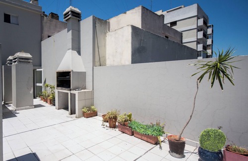 Recoleta Apartment | Austria Sol- Recoleta - Subte. 2 bth. 1 bed. Balcón. Vista a la Calle