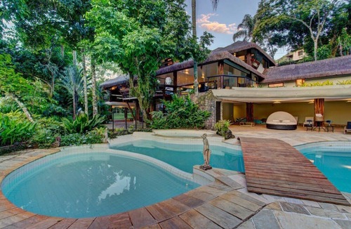 Mangaratiba Villa | Authentic Villa with Pool and Deck - ANG002