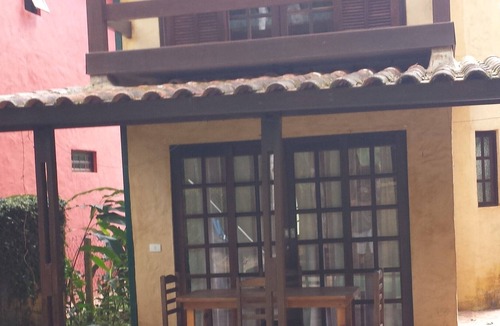 Camburi House | Available on weekends, holidays, annual rental, pets accepted.