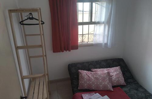 Zona Leste House | Azós residência, artes e intercâmbios