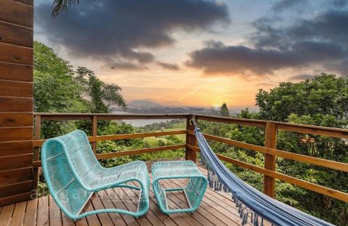 Praia do Rosa Other | Bali Cabin with a View – Sunset View Lodge