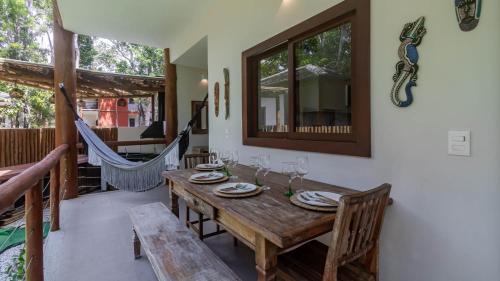 Porto Seguro Ski Chalet | Bangalo com Jacuzzi e Churrasqueira Privativa