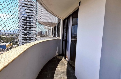 Barra da Tijuca Apartment | Barra Bali - 4 Guests, Comfort and Leisure