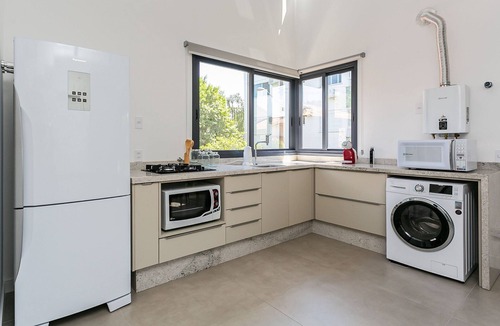 Jurere Apartment | BBQ Grill | 350m from Jurerê Beach #JA21