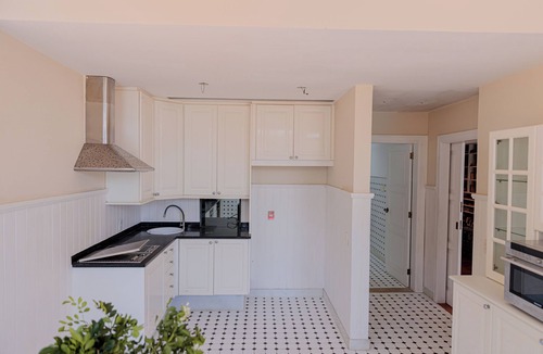 Sao Conrado House | Beautiful House in Luxury Condominium overlooking São Conrado Beach.