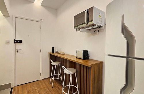 Copacabana House | Beach Breeze Studio 5 Mins from Copacabana Beach
