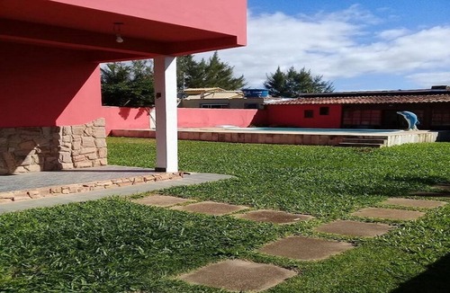 Unamar House | Beach house for rent for the season.