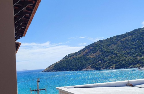 Sao Vicente de Paula Apartment | Beachfront Apartment, Sea View, Garage, 2 Bedrooms, WI-FI, Cable TV, NETFLIX etc.