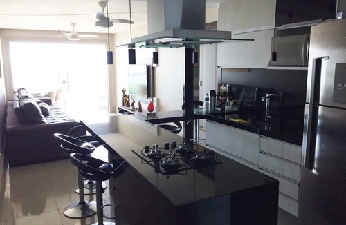 Praia do Morro Condo | Beachfront apartment, Wi-Fi, excellent location, balcony, 3 bedrooms.