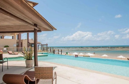 Barra de Sao Miguel Apartment | Beachfront Apartment in a Condo with Balcony
