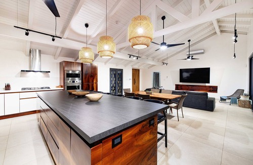 Playa Flamingo House | Beachfront Cliff Villa 300° Ocean Views Pool, Jacuzzi & Guest House