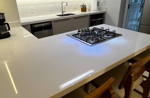 Canasvieiras Apartment | Beachfront condominium complex in Canasvieiras, near Sapiens Park.