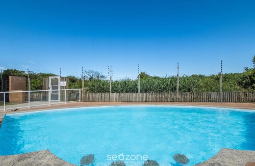 Morro das Pedras Apartment | Beachfront Condominium w/Pool in Morro das Pedras - PROs