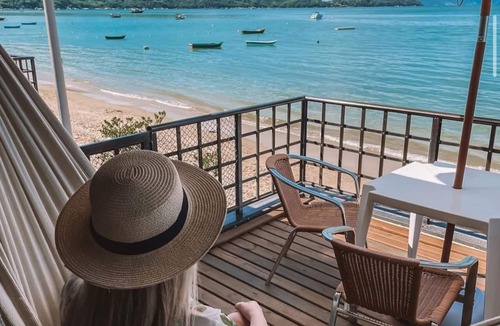 Canto Grande House | Beachfront house for up to 12 people.