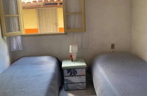 Palhoca House | Beachfront house in Enseada de Brito, pets allowed.