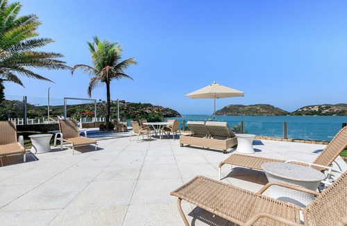 Village da Ferradura Villa | Beachfront House in Ferradura, Buzios - Buz025