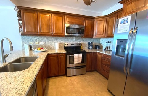 Barrio Los Faroles Condo | Beachfront Oasis~ Huge Terrace ~ Amazing Sunsets~ Resort Pool~ Grill~ Beach gear